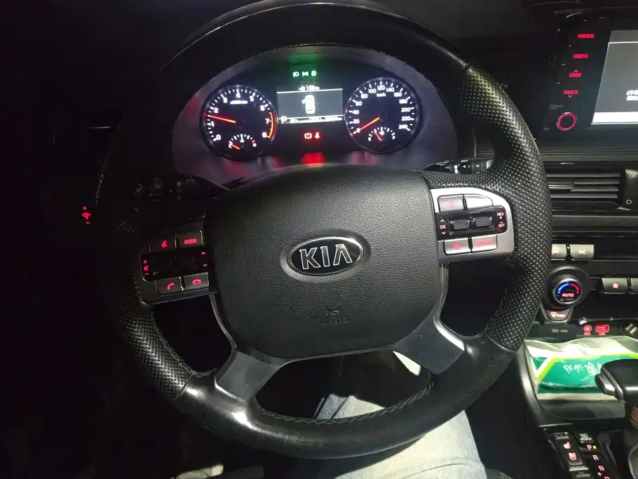Kia KX7 — миниатюра 15