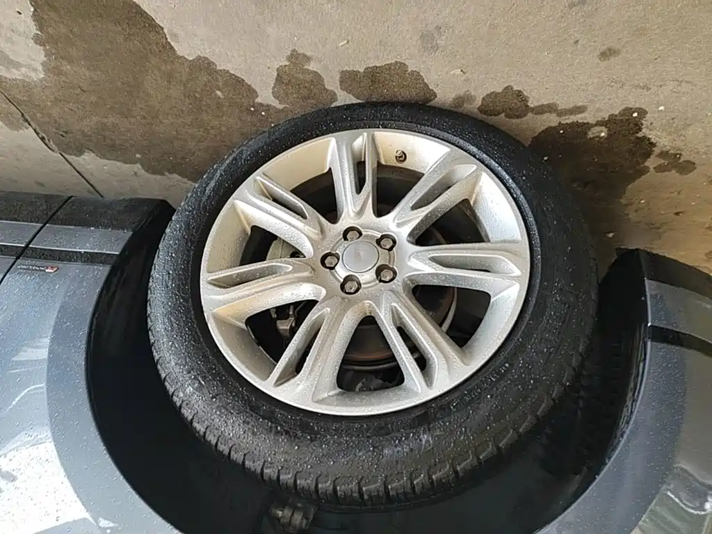 Land Rover Velar — миниатюра 23