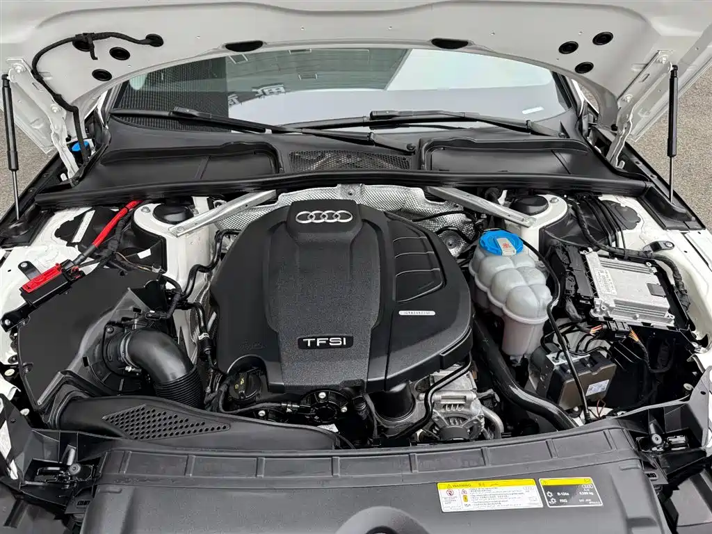 Audi A4L — миниатюра 14