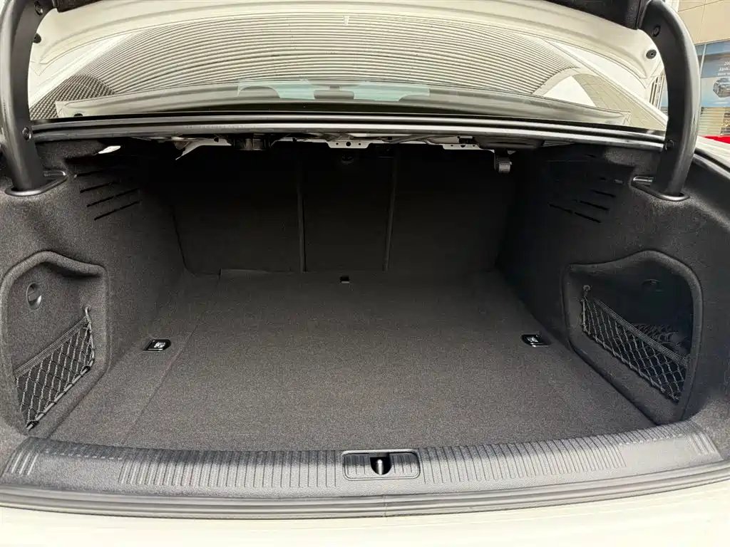 Audi A4L — миниатюра 15