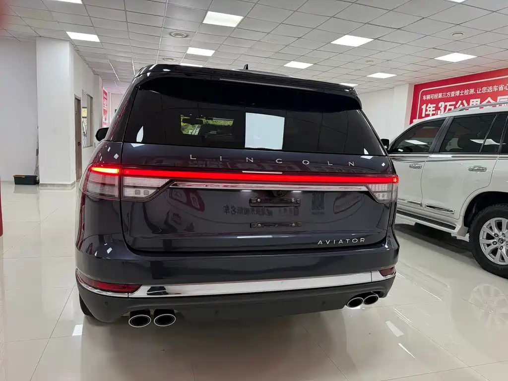 Lincoln Aviator (Import) — миниатюра 3