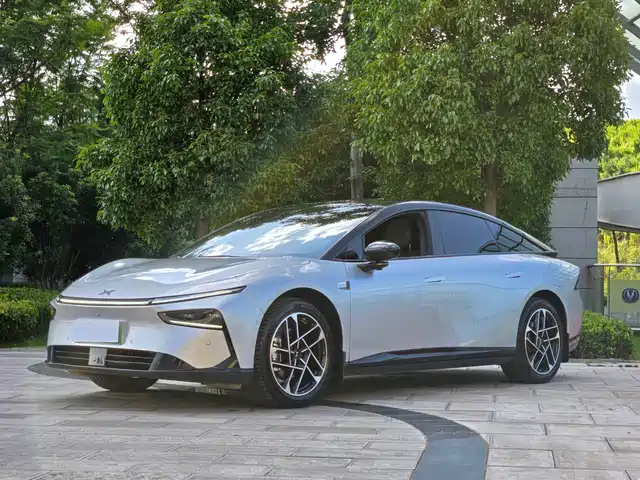 2025 Xpeng P7