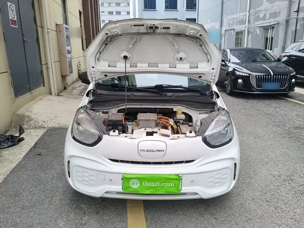 Roewe Clever — миниатюра 20