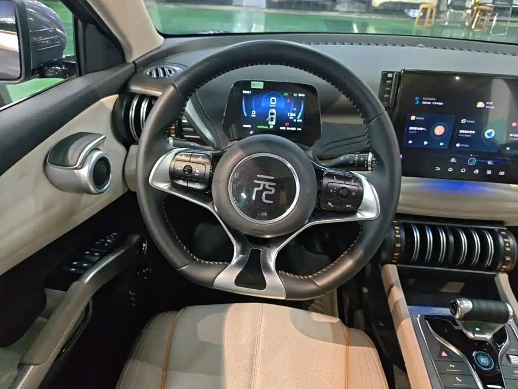 BYD Yuan Plus — миниатюра 11
