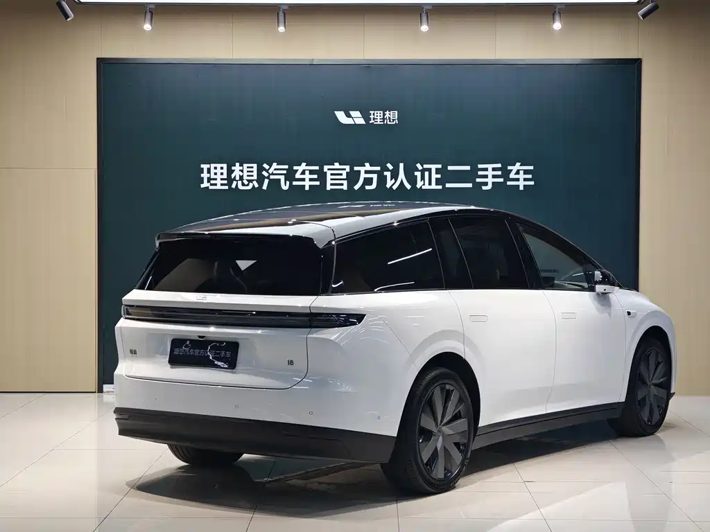 Li Auto i8 2025 Standard