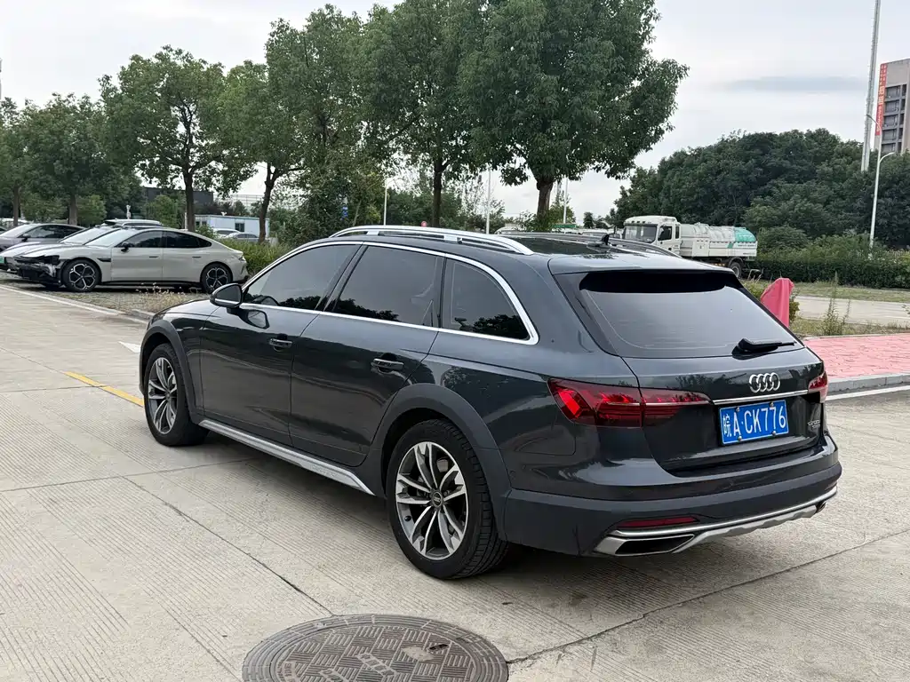 Audi A4 (Import) — миниатюра 4