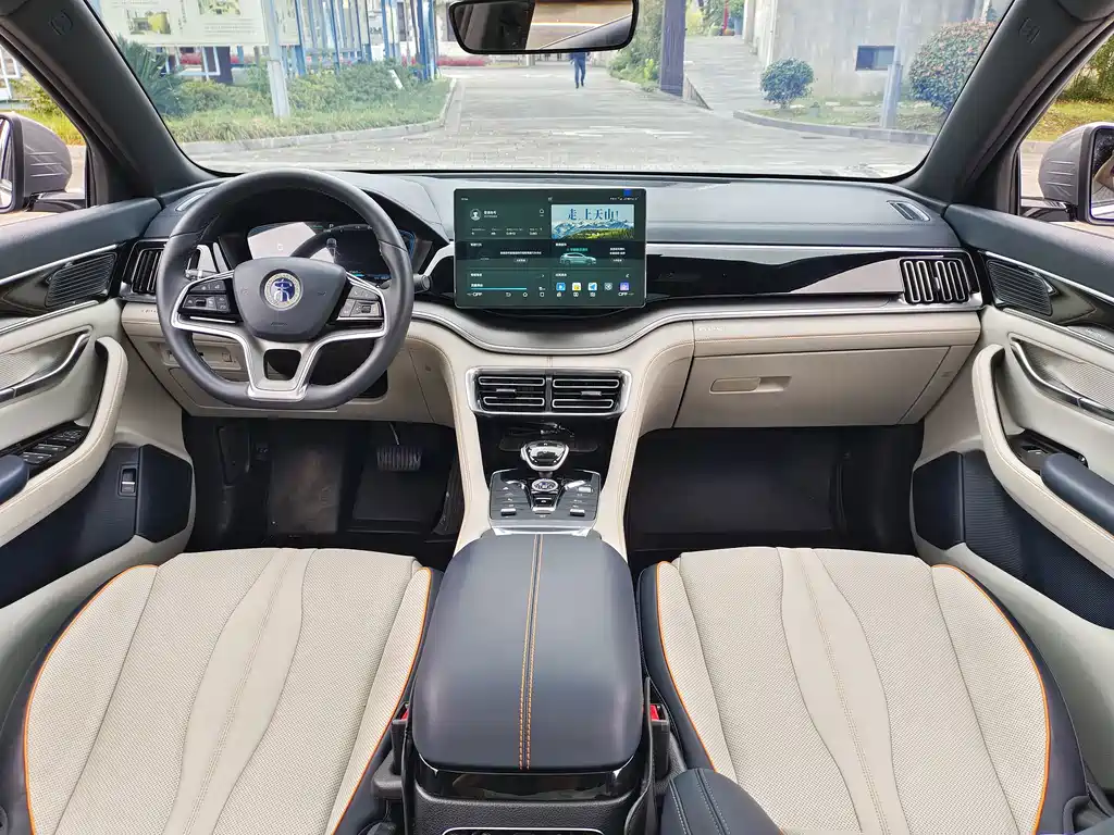 BYD PLUS New Energy — миниатюра 11