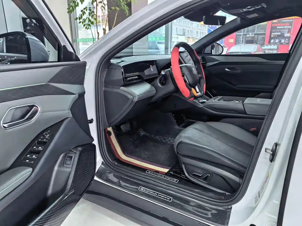 BYD Qin L — миниатюра 3