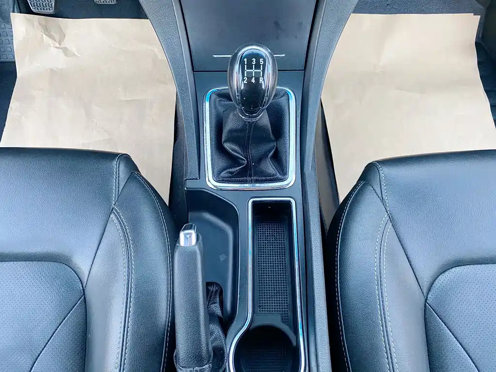 Geely Emgrand — миниатюра 13