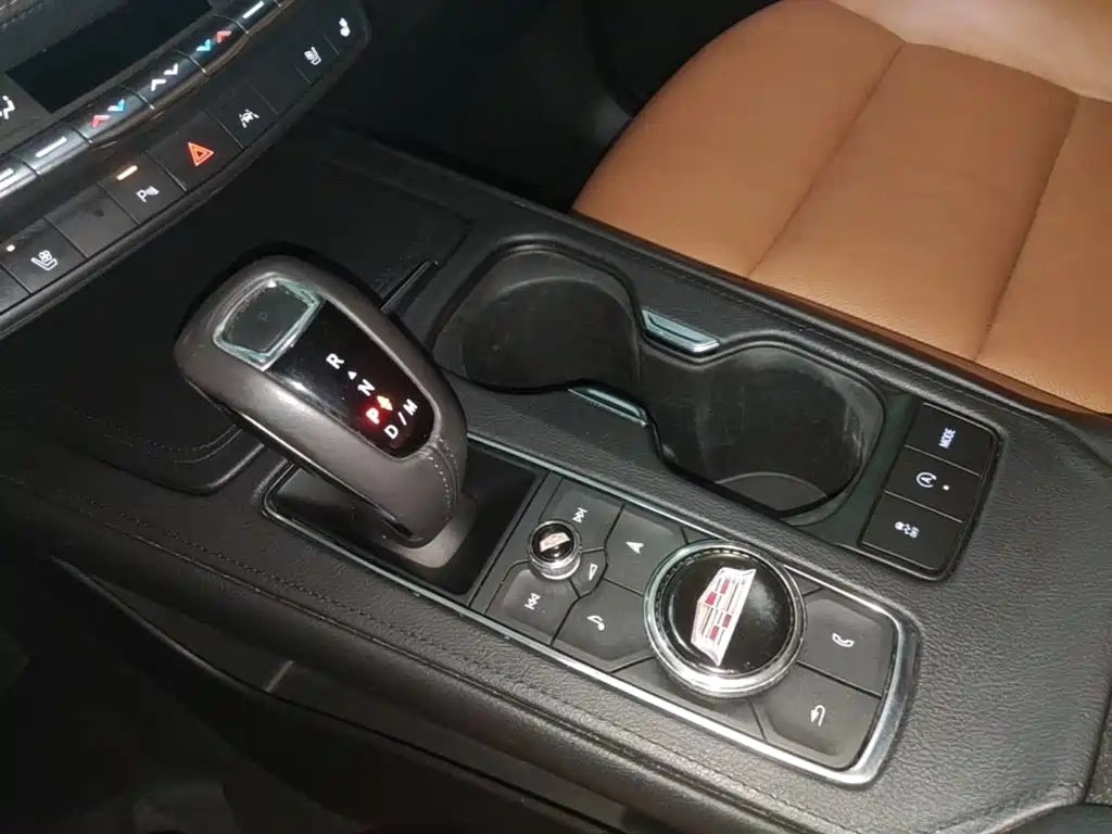 Cadillac XT4 — миниатюра 14