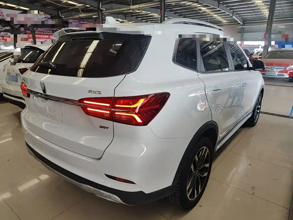 Roewe RX5 — миниатюра 7