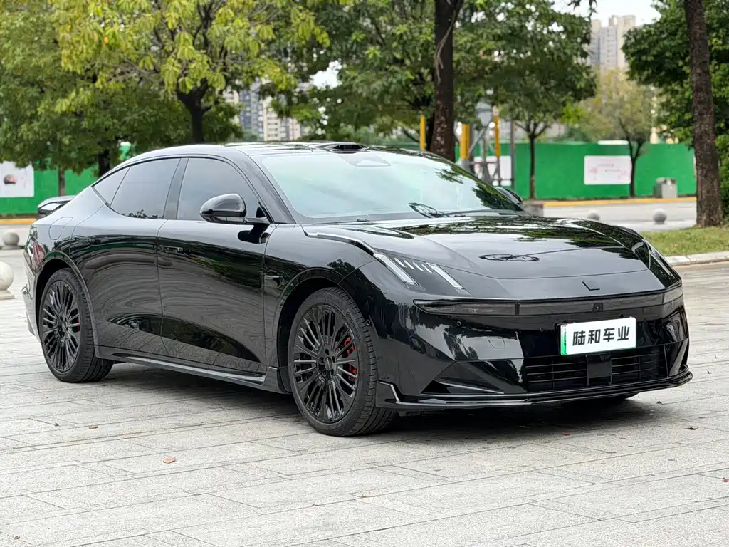 Lynk & Co 10 — миниатюра 4
