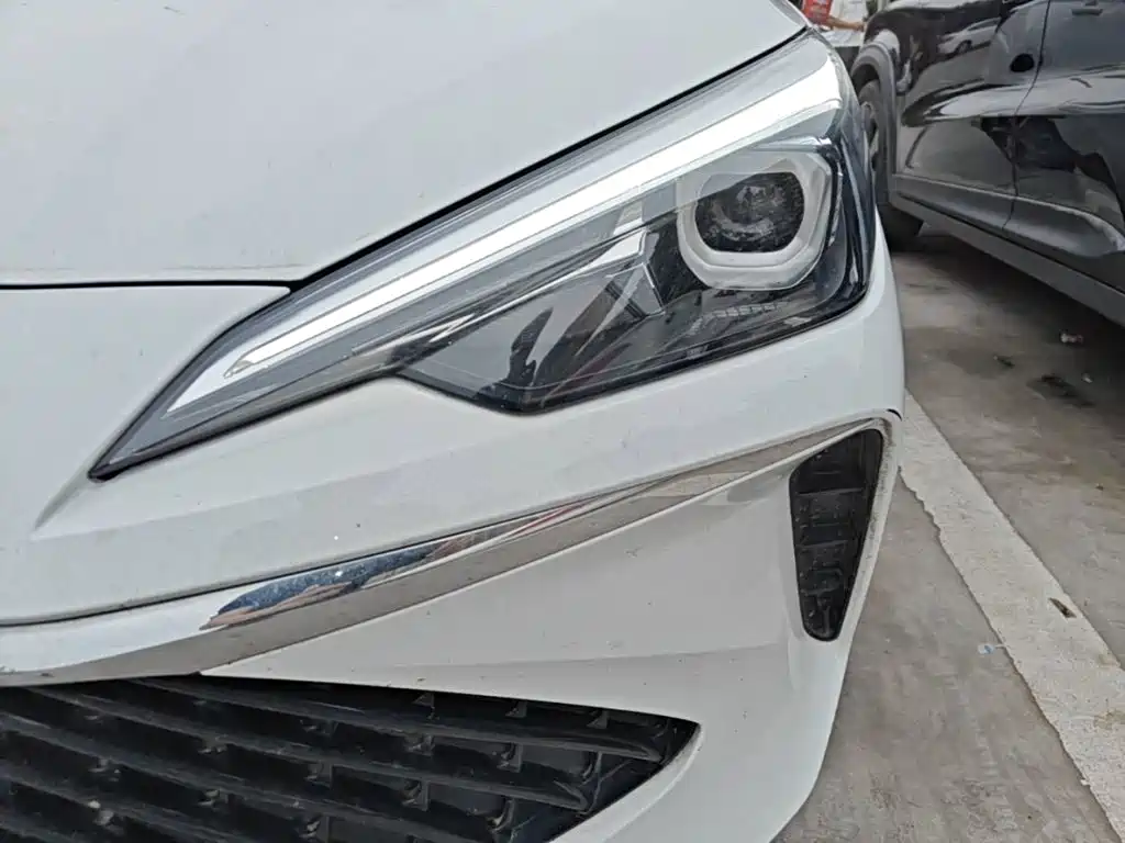 Roewe i5 — миниатюра 24