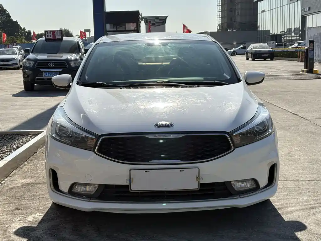 KIA K3