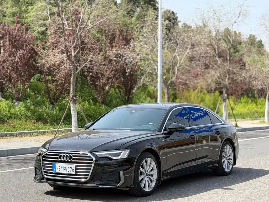 Audi A6L 2022