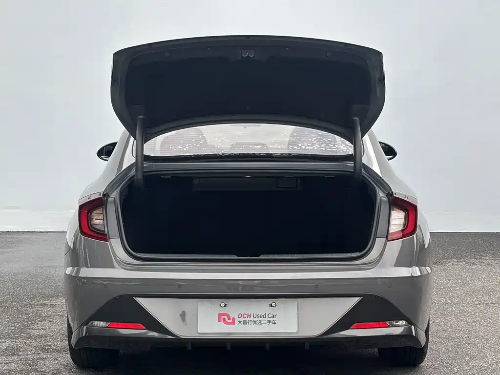 Hyundai Sonata — миниатюра 10