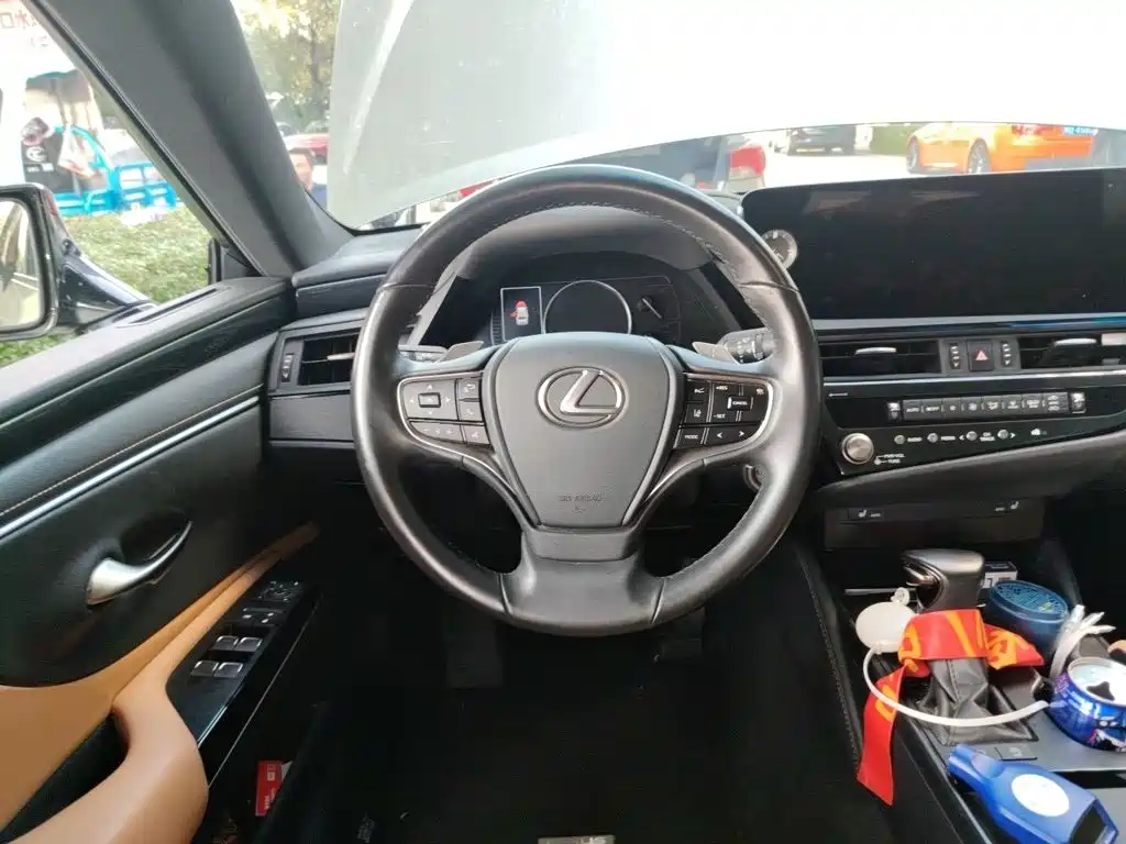 Lexus ES — миниатюра 3