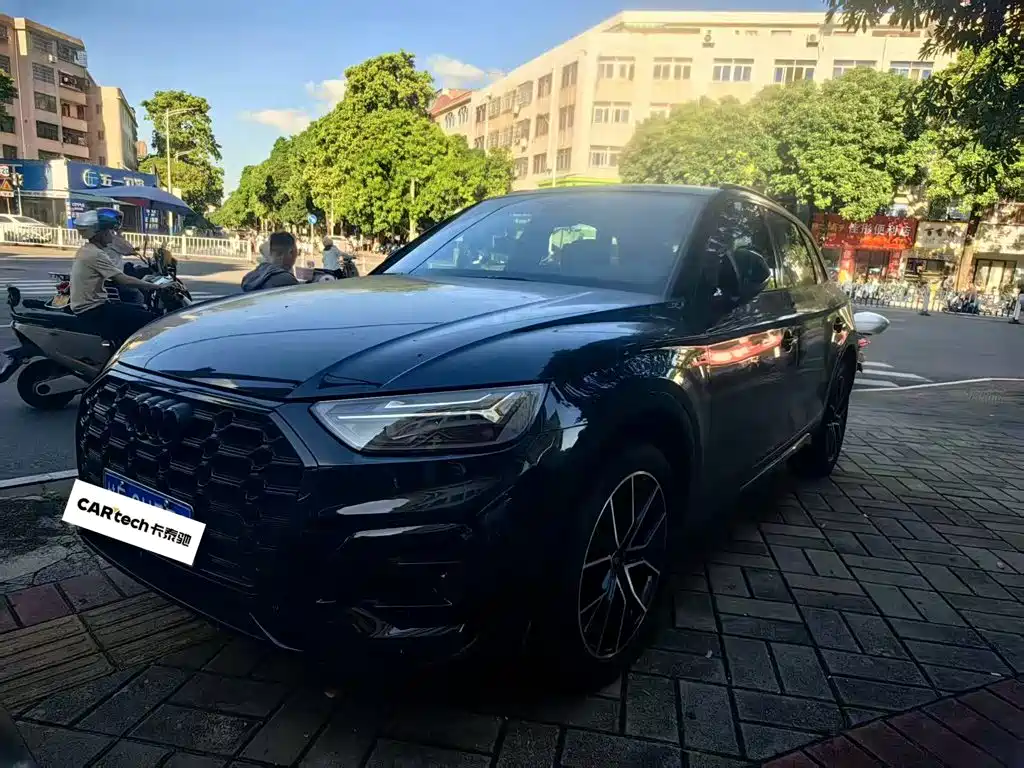 奥迪Q5L 2024款 45 TFSI 豪华动感型 2024