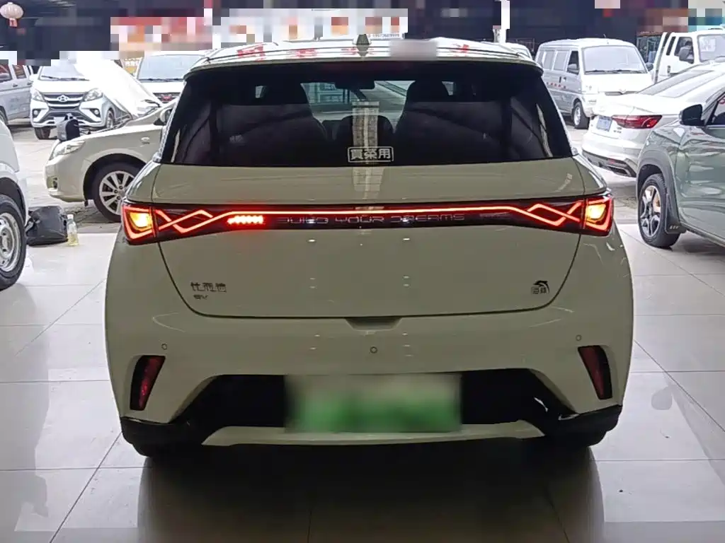 BYD Dolphin — миниатюра 6