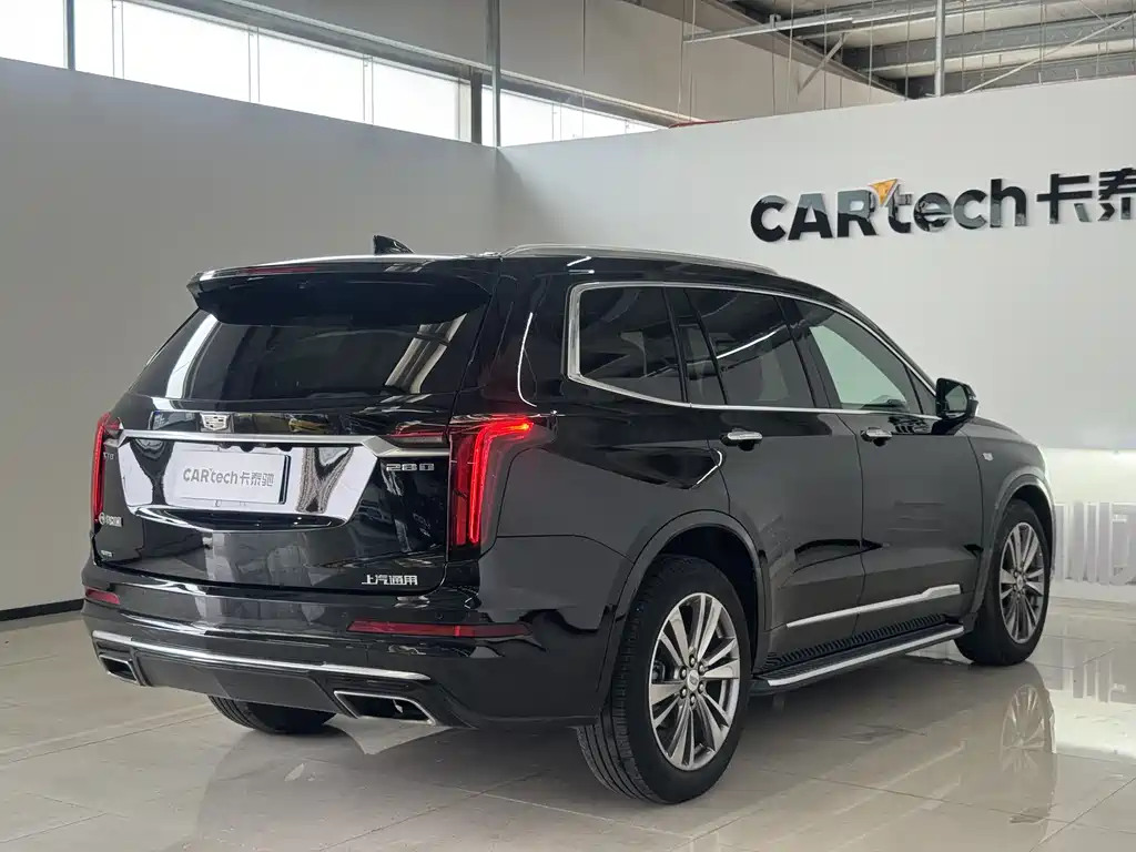 Cadillac XT6 2020 28T мест Luxury
