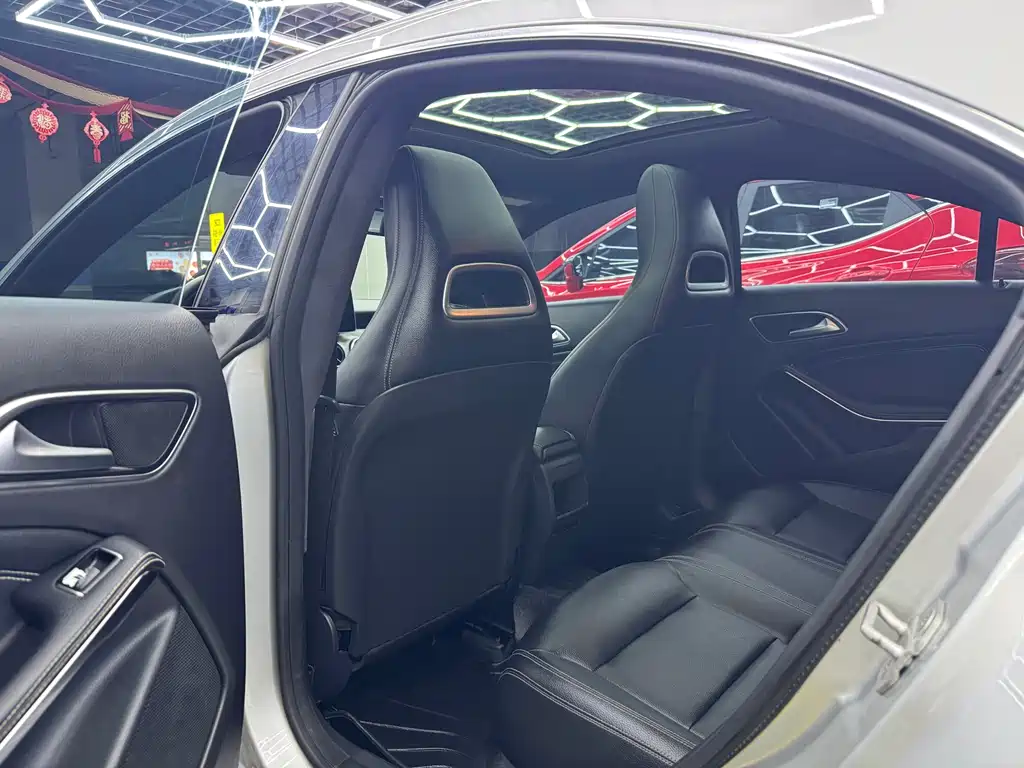 Mercedes-Benz CLA 2016 CLA 200 Fashion
