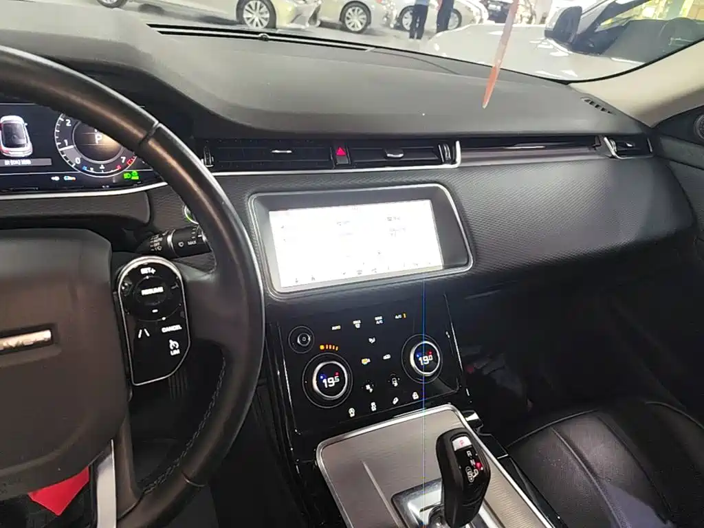 Land Rover Evoque — миниатюра 10