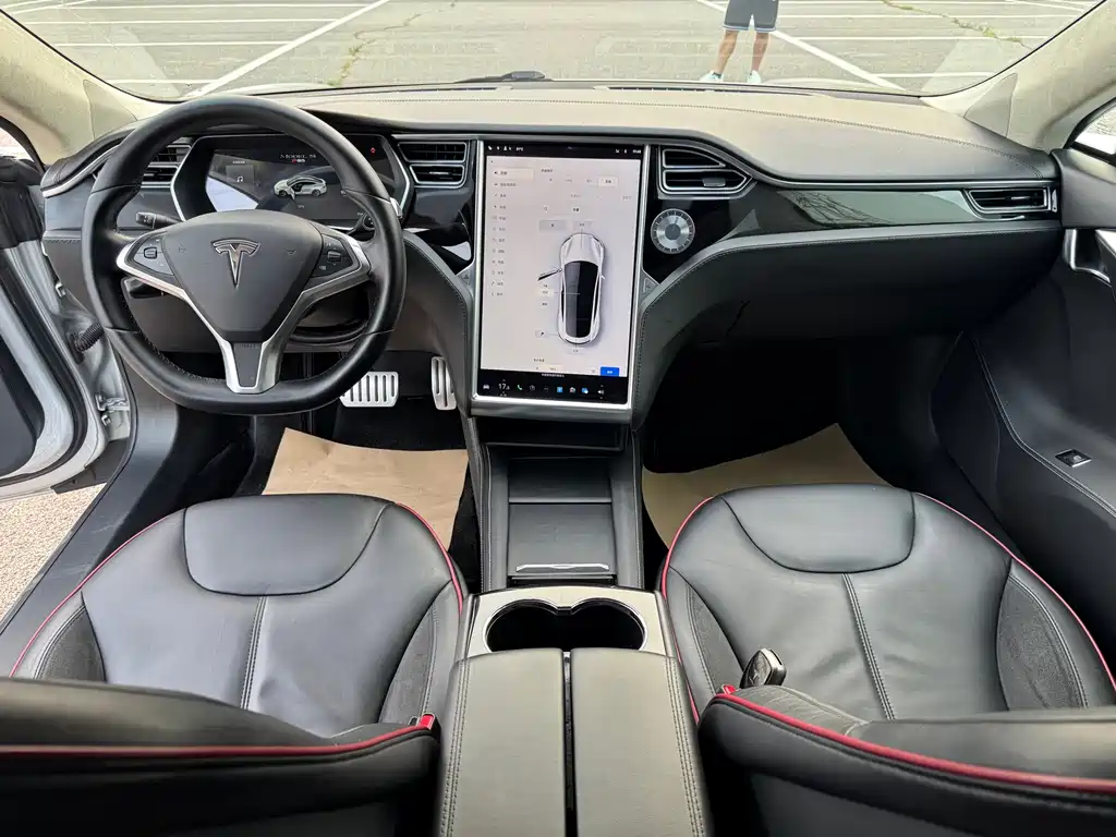 Tesla Model S — миниатюра 13