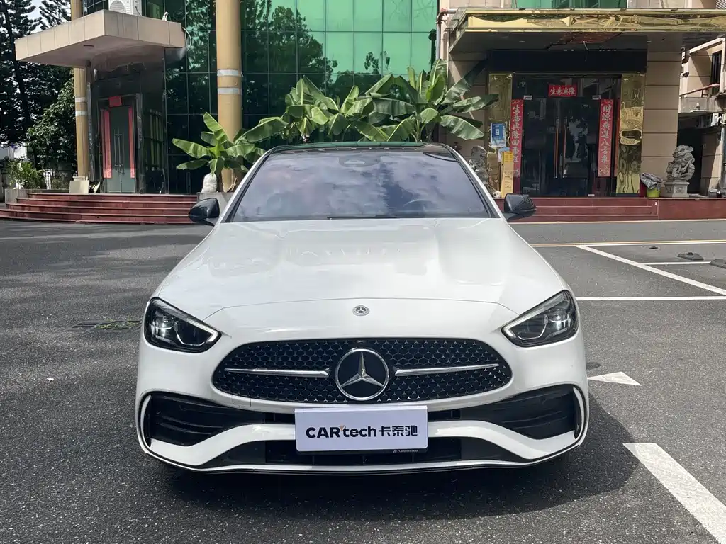 Mercedes-Benz C-Class — миниатюра 3