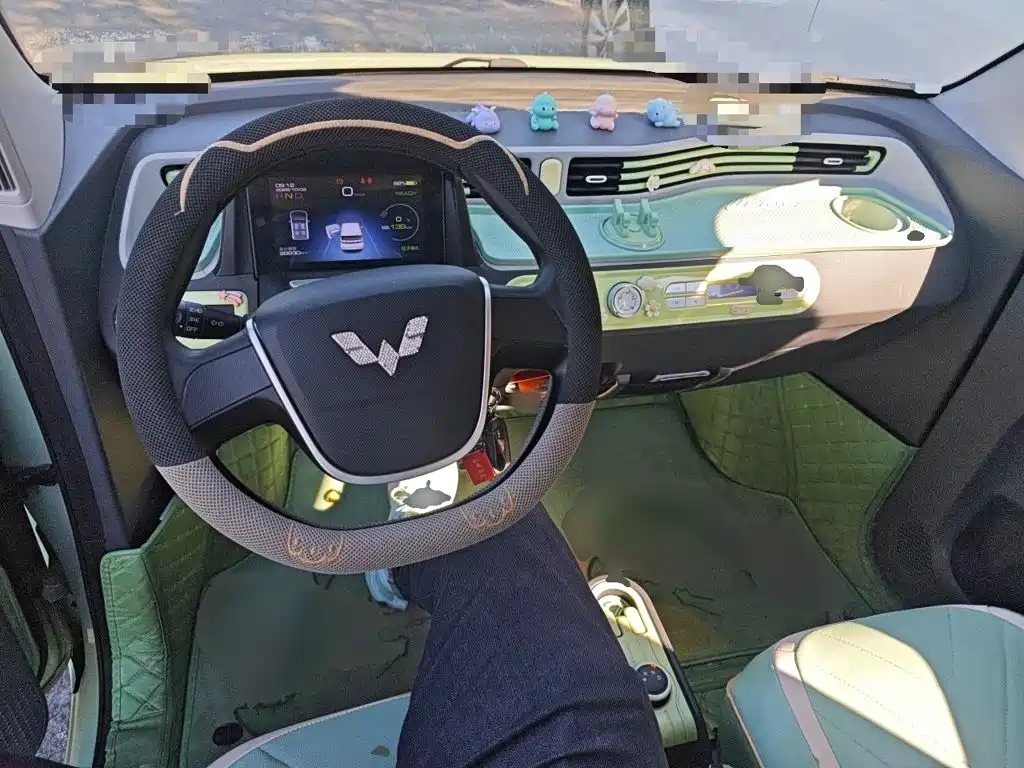 Wuling MINIEV — миниатюра 5