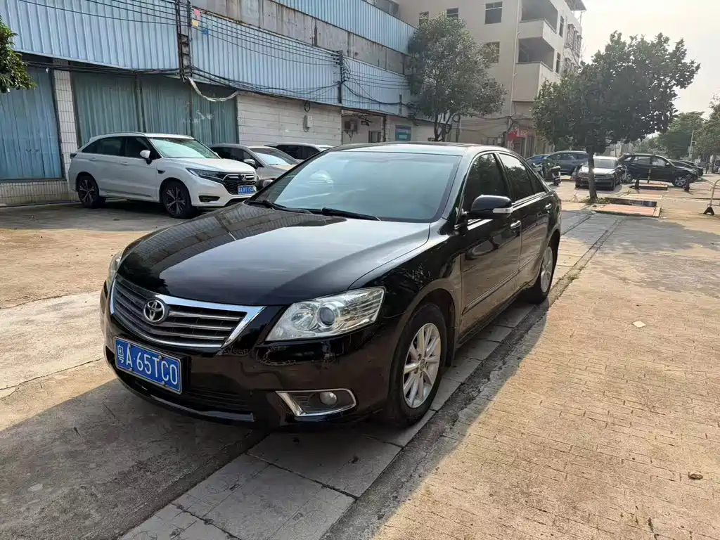 Купить Toyota Camry