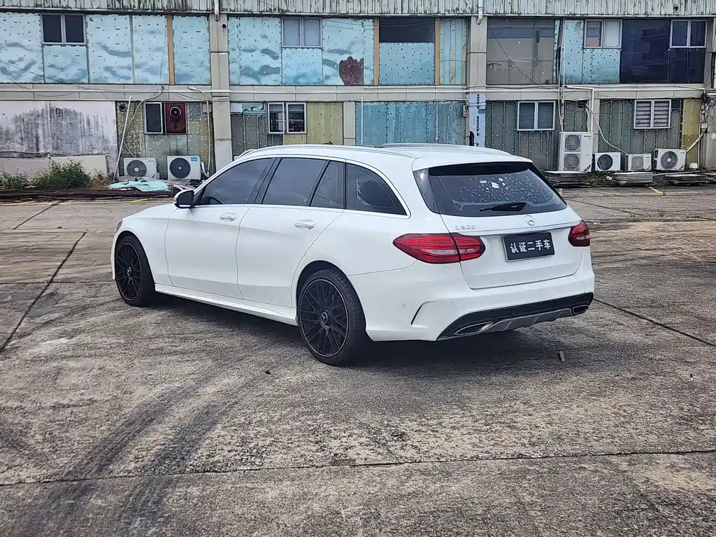 Mercedes-Benz C-Class — миниатюра 9