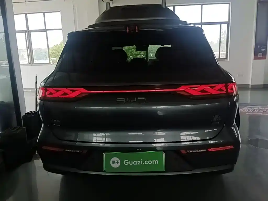 BYD Tang L L 2025 DM 175KM