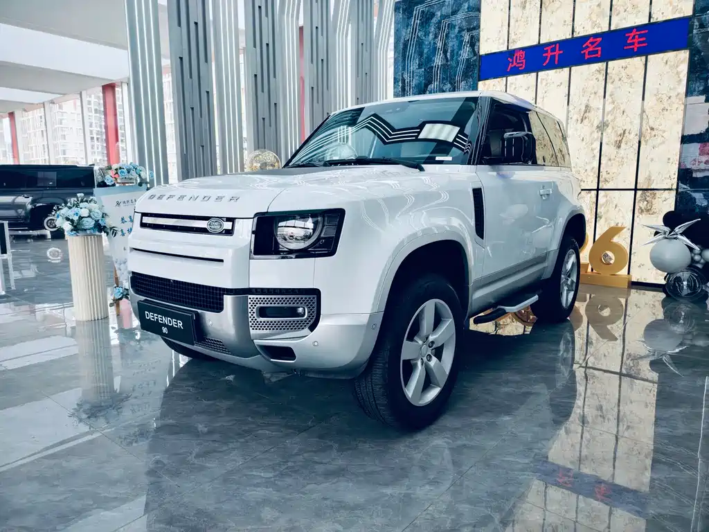 Land Rover Defender 2022