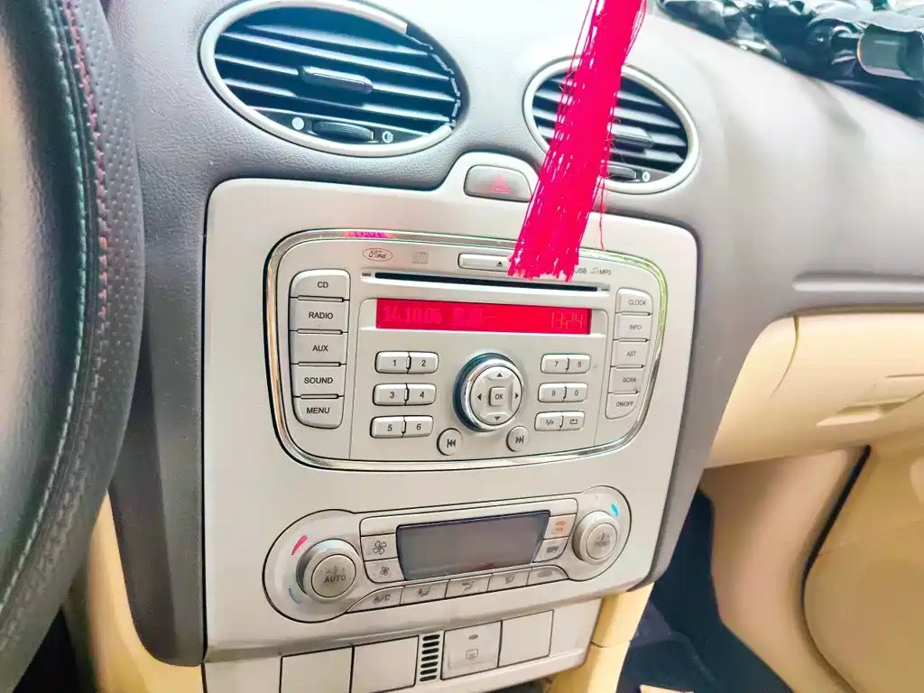 Ford Focus — миниатюра 14