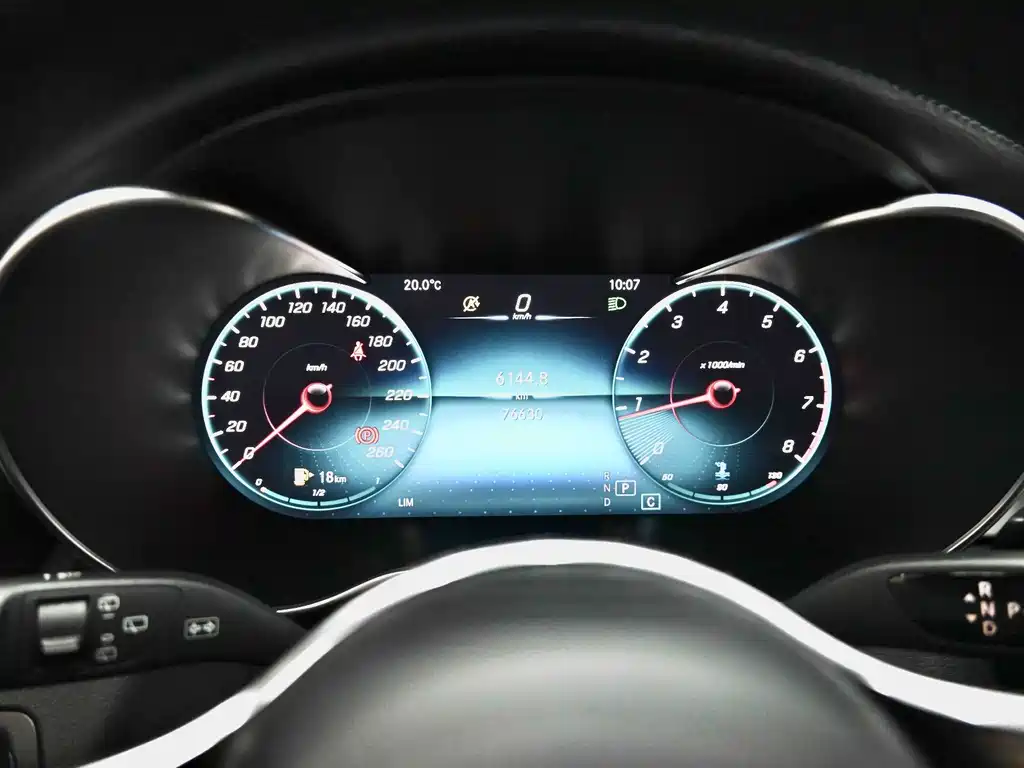 Mercedes-Benz GLC — миниатюра 6