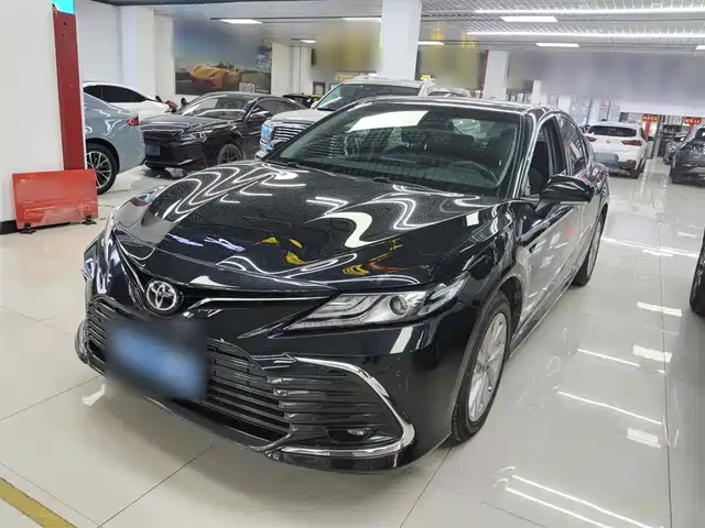 TOYOTA CAMRY