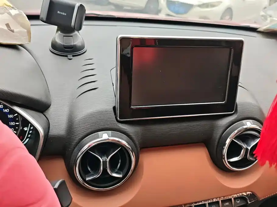 BAIC Senova X35 — миниатюра 13