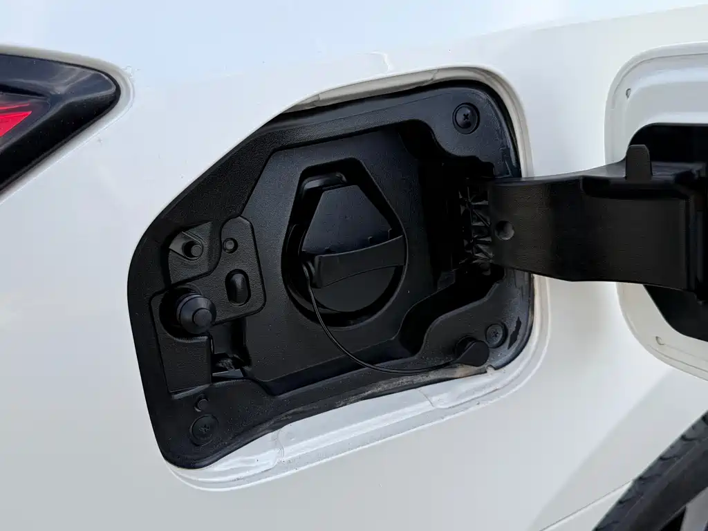 Toyota Levin Twin Engine E+ — миниатюра 23