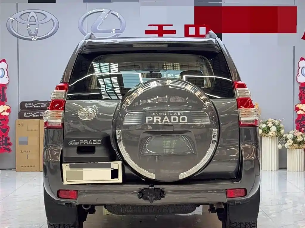 Toyota Land Cruiser Prado 2014 2.7L AT Standard