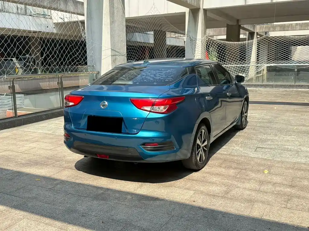 Nissan Bluebird — миниатюра 4