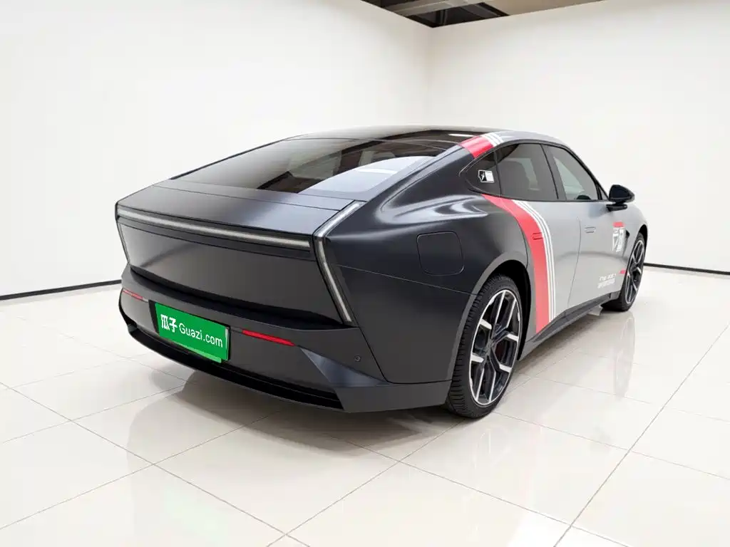 XPeng P7 — миниатюра 4