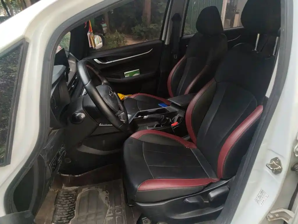 Geely Vision X3 — миниатюра 11