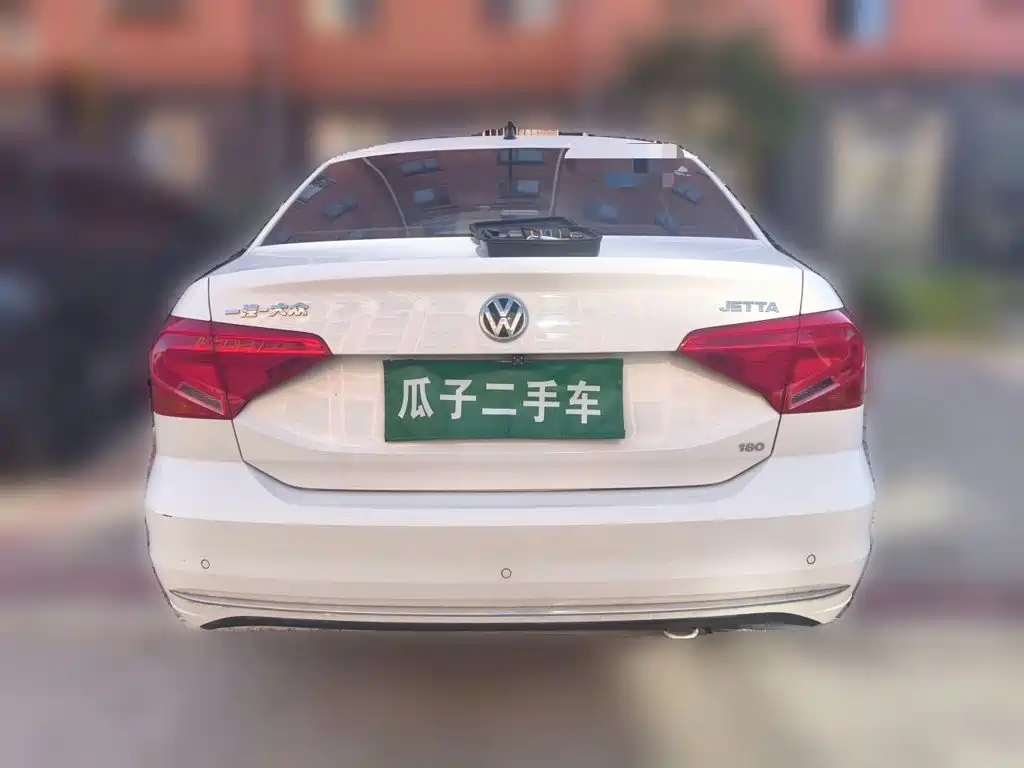 Volkswagen Jetta — миниатюра 3