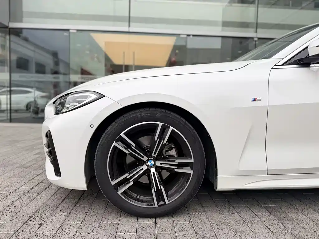 BMW 4 Series 4 2022 425i M Sport