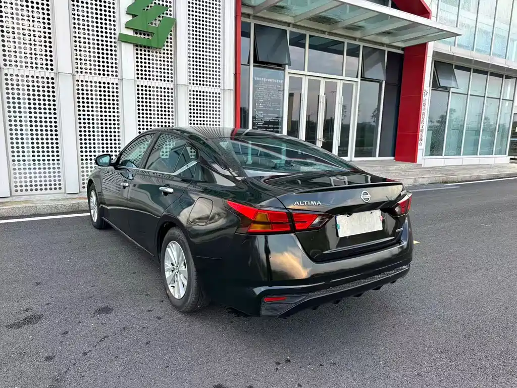 Nissan Teana - фото 26