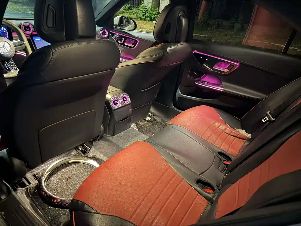 Mercedes-Benz C-Class — миниатюра 4
