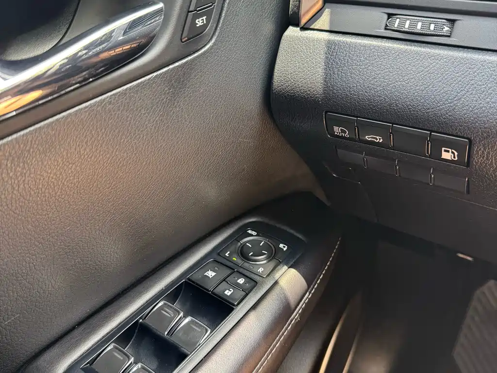 Lexus RX — фотографии объявления, Фото 18
