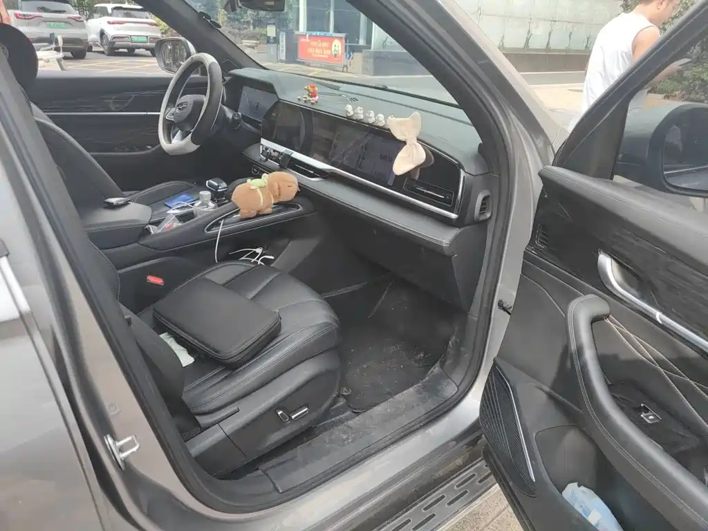 Geely Xingyue L — миниатюра 19