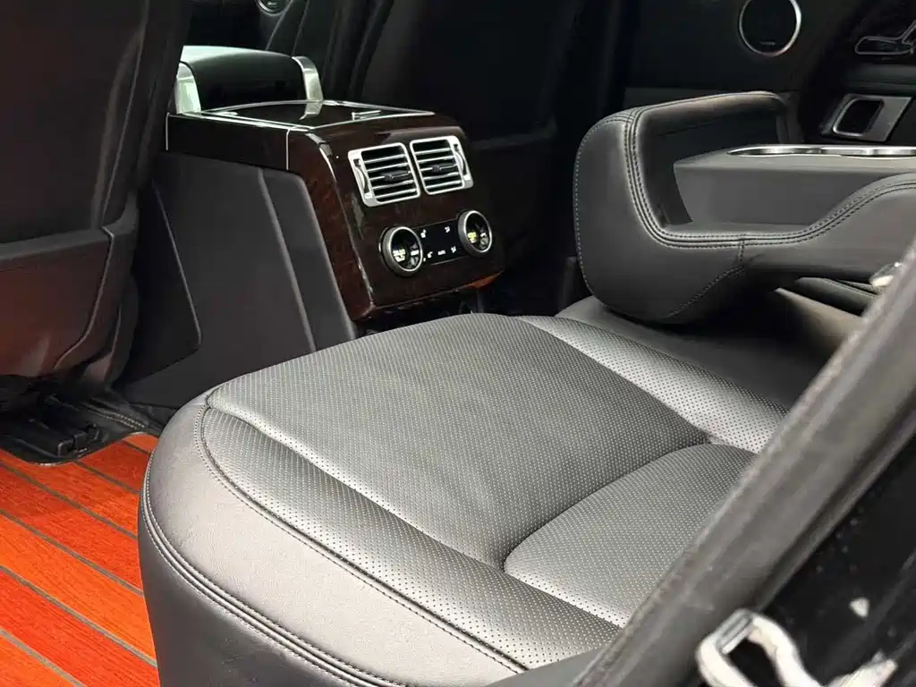 Land Rover Range Rover 2020 3.0 L6 Long Wheelbase