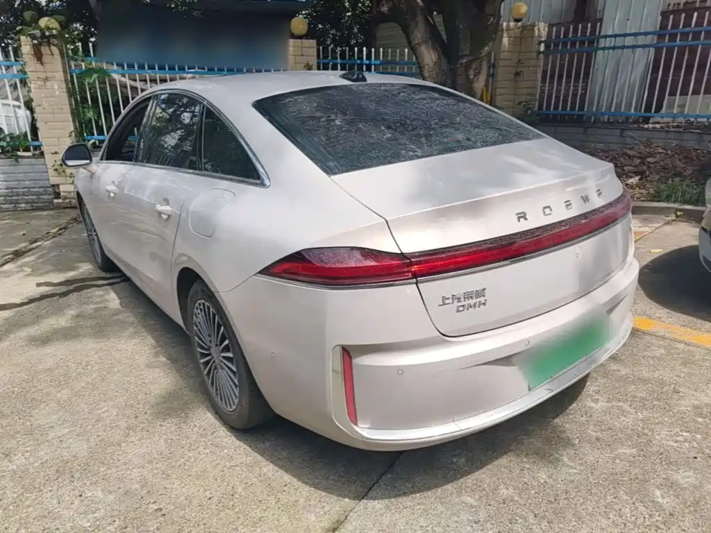 Roewe M7 DMH 2025 160km Premium